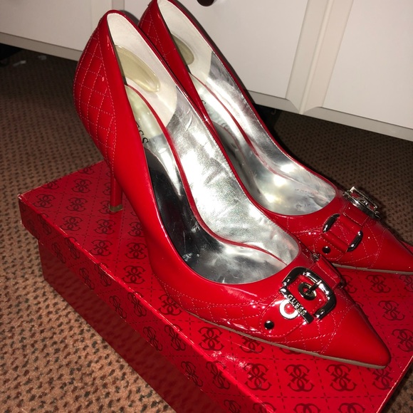 Guess Red Patent Leather Heels - Picture 2 of 4